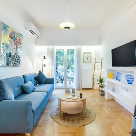 Trendy Living In Koukaki! 